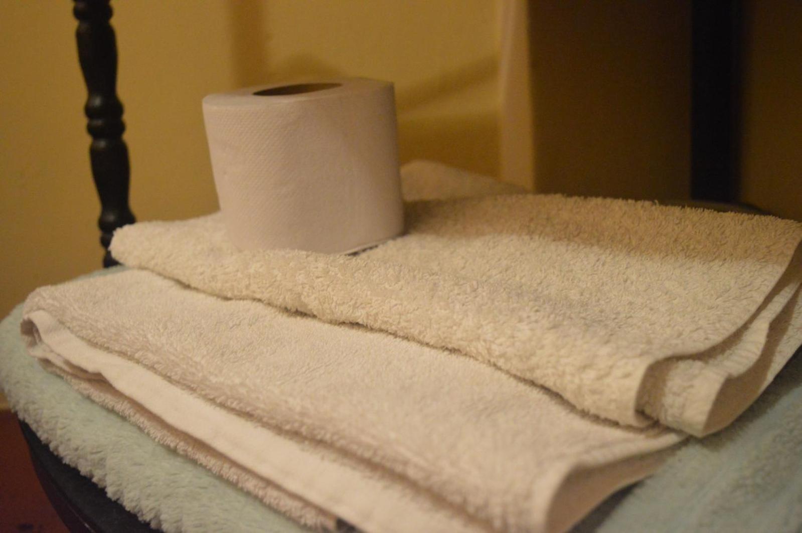 Guest House *